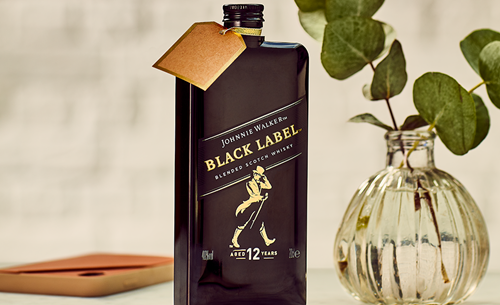 Johnnie Walker oficializa la Petaca