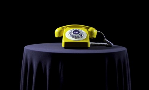 Malasmadres creates the yellow phone